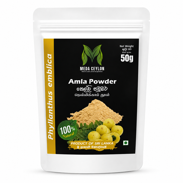 Fine green Alma powder packaged in an eco-friendly pouch for skin and hair care